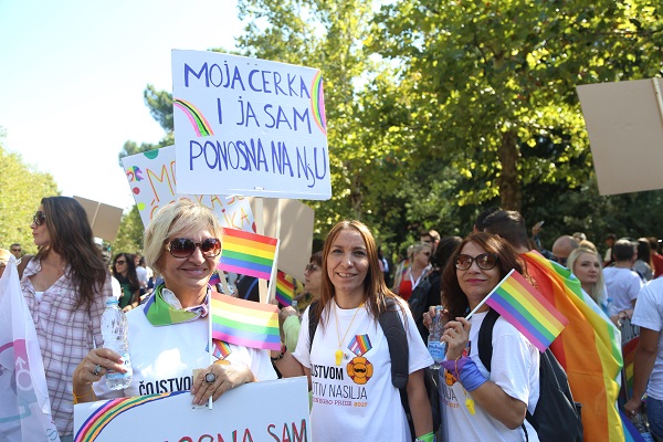 Karadağ Onur Yürüyüşü&rsquo;nden anlar Kaos GL - LGBTİ+ Haber Portalı